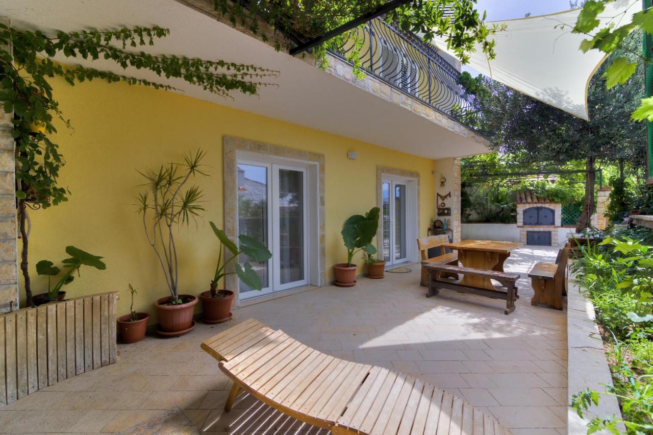 Demi II Apartment Senj  Luaran gambar