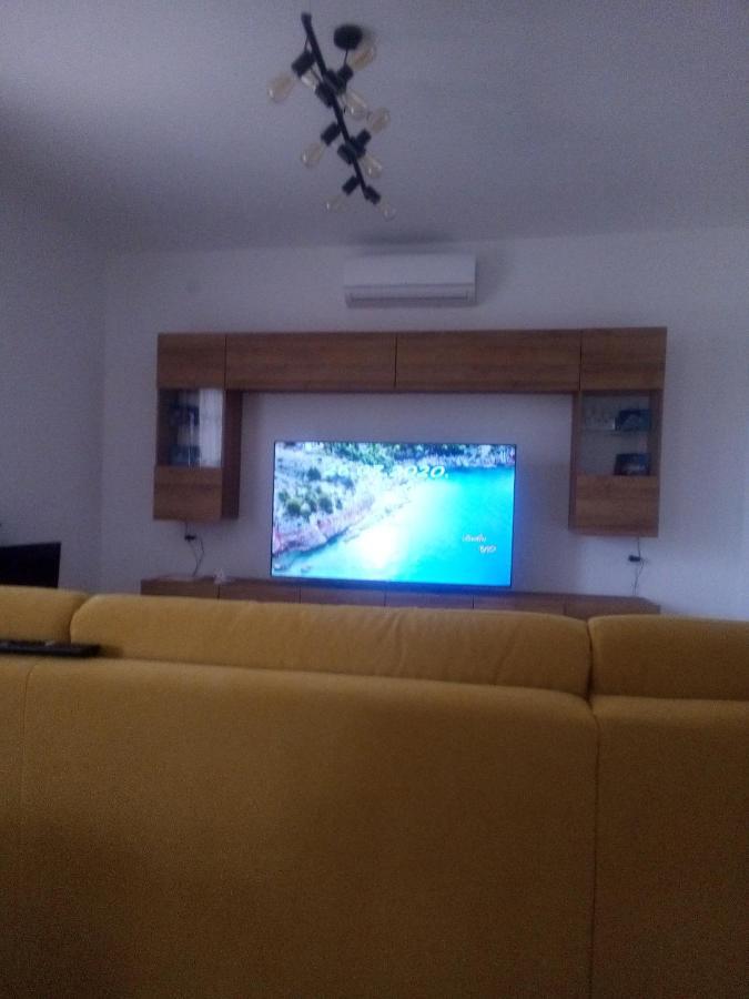 Demi II Apartment Senj  Luaran gambar